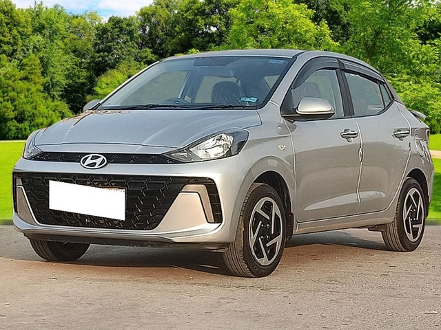 Second-hand 2023 Hyundai Aura S for sale in New Delhi-5