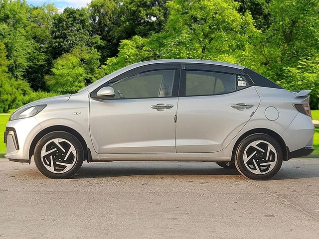 Second-hand 2023 Hyundai Aura S for sale in New Delhi-4