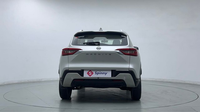 Second-hand 2021 Nissan Magnite XL for sale in New Delhi-4