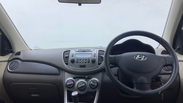 Second-hand 2015 Hyundai i10 Sportz 1.1L for sale in New Delhi-11