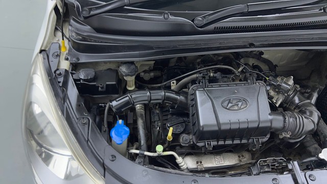 Second-hand 2015 Hyundai i10 Sportz 1.1L for sale in New Delhi-26