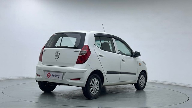 Second-hand 2015 Hyundai i10 Sportz 1.1L for sale in New Delhi-3