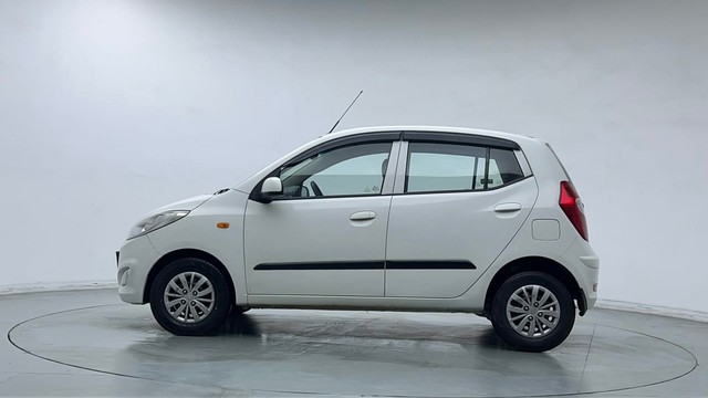 Second-hand 2015 Hyundai i10 Sportz 1.1L for sale in New Delhi-6