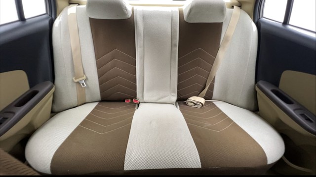 Second-hand 2013 Honda Amaze VX i-VTEC for sale in New Delhi-36