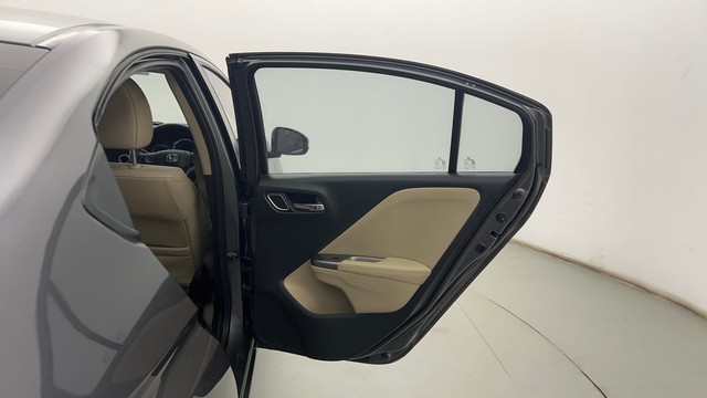 Second-hand 2017 Honda City ZX CVT for sale in Kolkata-24