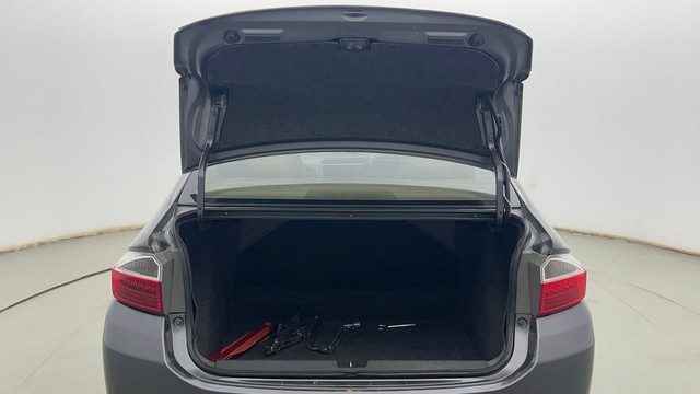 Second-hand 2017 Honda City ZX CVT for sale in Kolkata-9