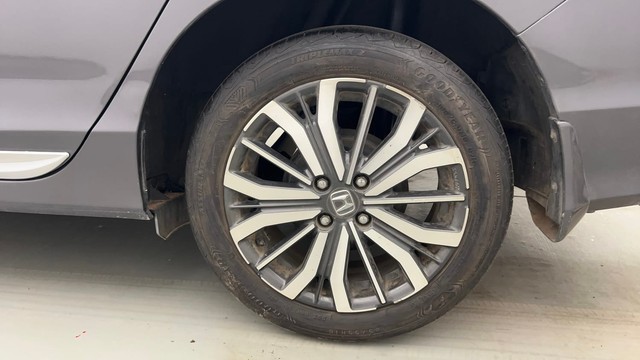 Second-hand 2017 Honda City ZX CVT for sale in Kolkata-19