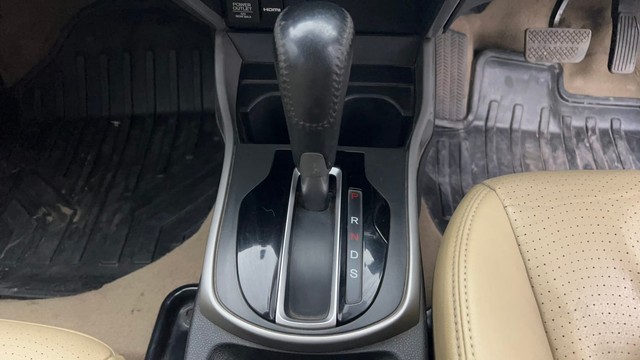 Second-hand 2017 Honda City ZX CVT for sale in Kolkata-12