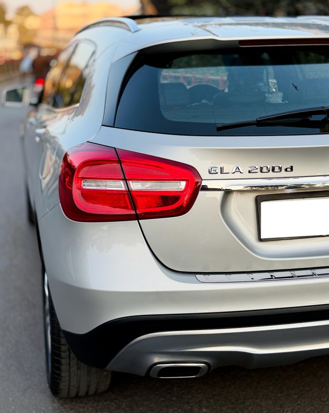 Second-hand 2016 Mercedes-Benz GLA Class 200 CDI SPORT for sale in New Delhi-23