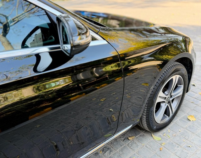 Mercedes-Benz E-Class Expression E 220 d BSIV Second-hand 2018 Mercedes-Benz E-Class Expression E 220 d BSIV for sale in New Delhi-10