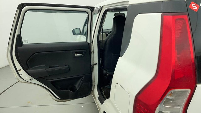 Second-hand 2019 Maruti Wagon R VXI 1.2 for sale in Ahmedabad-32