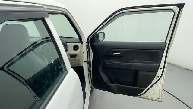 Second-hand 2019 Maruti Wagon R VXI 1.2 for sale in Ahmedabad-16