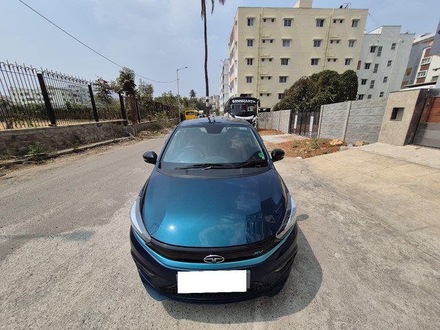 Tata Tiago XZ Plus Second-hand 2023 Tata Tiago XZ Plus for sale in Bangalore-4