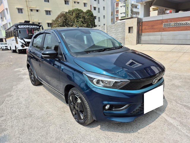 Tata Tiago XZ Plus Second-hand 2023 Tata Tiago XZ Plus for sale in Bangalore-0