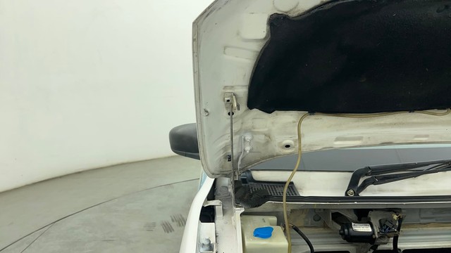 Second-hand 2016 Renault KWID 1.0 AMT RXT for sale in Chennai-32