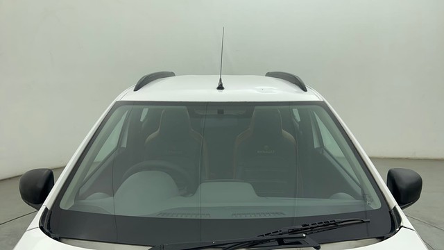 Second-hand 2016 Renault KWID 1.0 AMT RXT for sale in Chennai-10