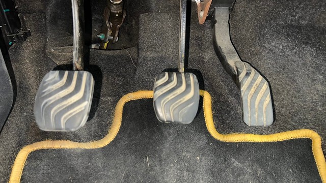 Second-hand 2016 Renault KWID 1.0 AMT RXT for sale in Chennai-14