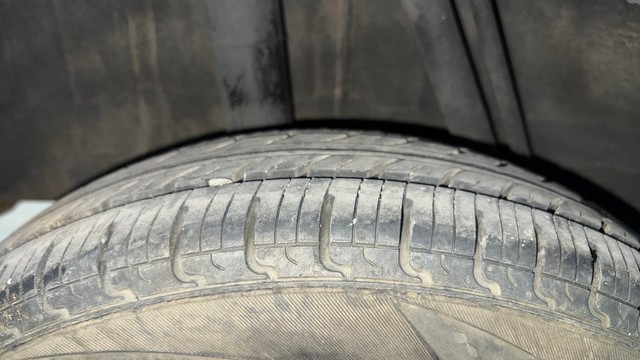 Second-hand 2016 Renault KWID 1.0 AMT RXT for sale in Chennai-31