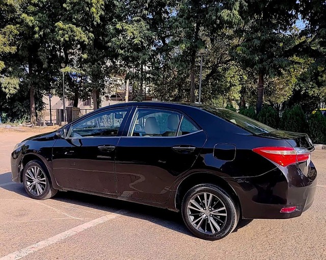 Second-hand 2018 Toyota Corolla Altis 1.8 VL CVT for sale in Gurgaon-5