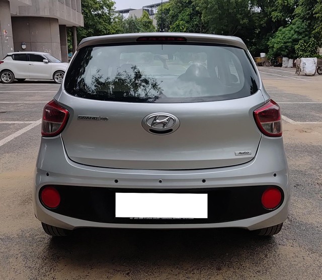 Hyundai Grand i10 1.2 Kappa Magna AT Second-hand 2017 Hyundai Grand i10 1.2 Kappa Magna AT for sale in Gurgaon-1