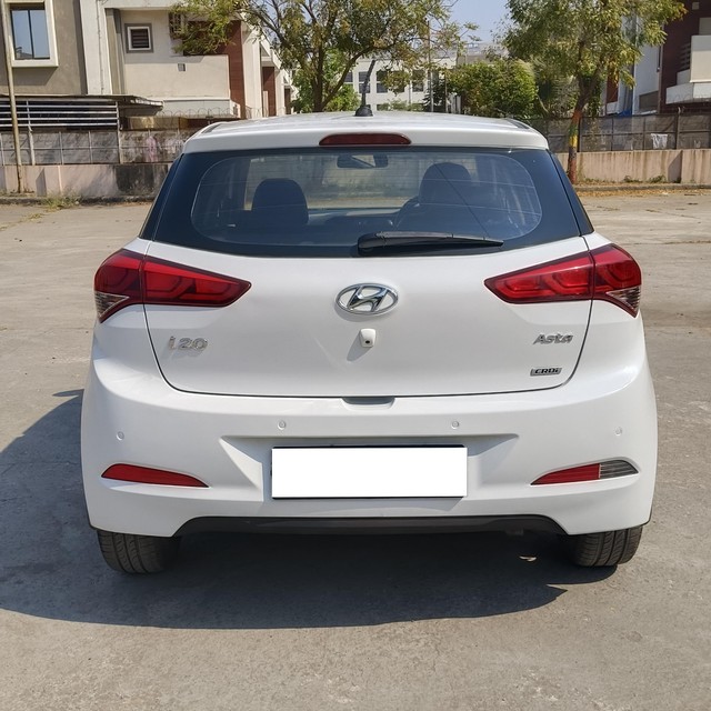 Second-hand 2016 Hyundai i20 Asta Option 1.4 CRDi for sale in Mehsana-1