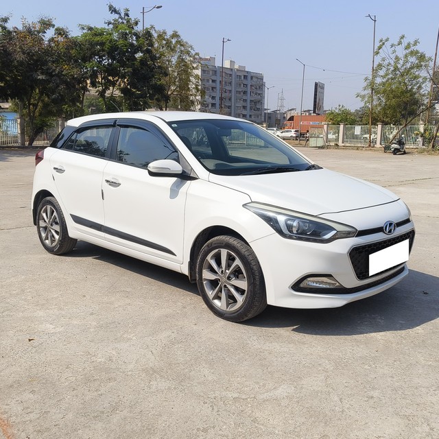Second-hand 2016 Hyundai i20 Asta Option 1.4 CRDi for sale in Mehsana-5