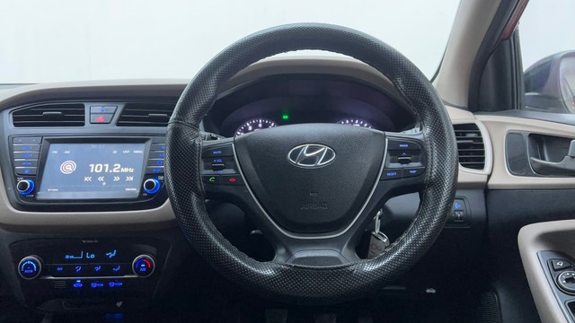Second-hand 2017 Hyundai i20 1.2 Asta for sale in Hyderabad-29