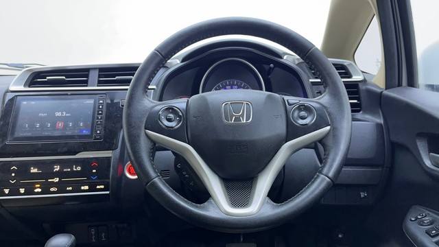 Second-hand 2021 Honda Jazz ZX for sale in Hyderabad-37