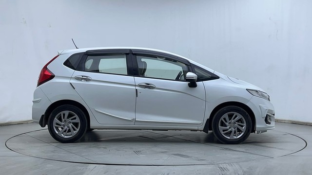 Second-hand 2021 Honda Jazz ZX for sale in Hyderabad-2