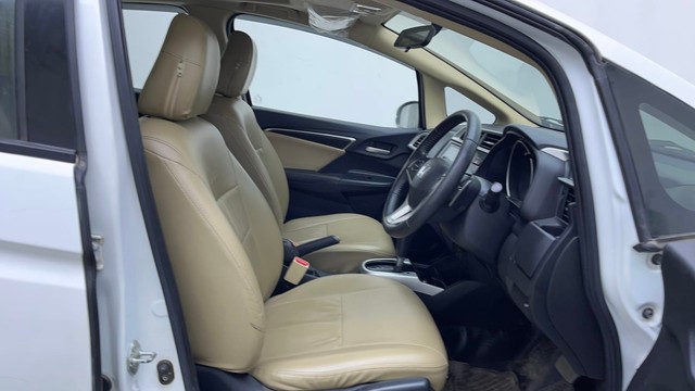 Second-hand 2021 Honda Jazz ZX for sale in Hyderabad-15