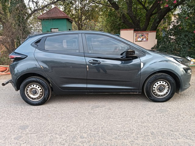 Second-hand 2020 Tata Altroz XE BSVI for sale in Madurai-1