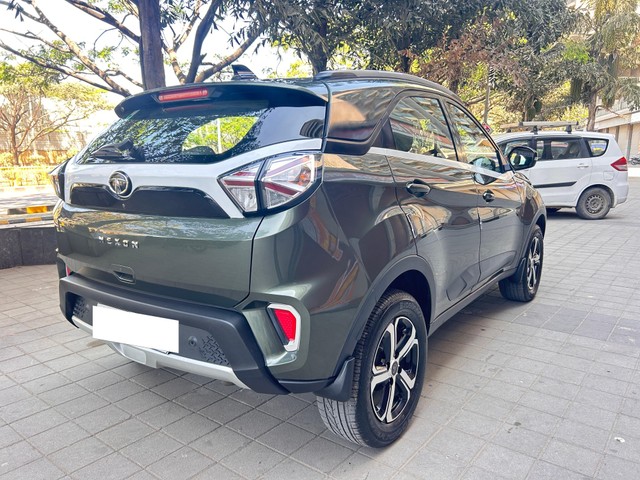 Second-hand 2023 Tata Nexon XZA Plus LUX Diesel AMT for sale in Pune-10