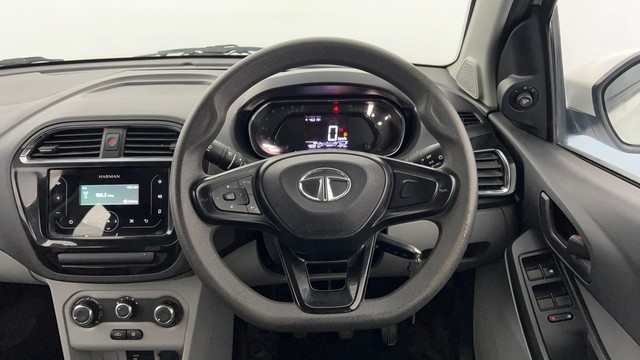 Second-hand 2021 Tata Tiago 1.2 Revotron XT for sale in Lucknow-38