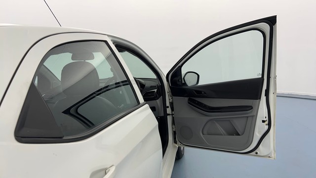 Second-hand 2021 Tata Tiago 1.2 Revotron XT for sale in Lucknow-16