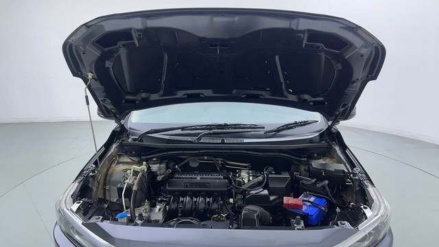 Second-hand 2022 Honda Amaze VX CVT Petrol for sale in Noida-8