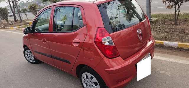 Second-hand 2011 Hyundai i10 Magna for sale in Chandigarh-3