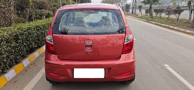 Second-hand 2011 Hyundai i10 Magna for sale in Chandigarh-2