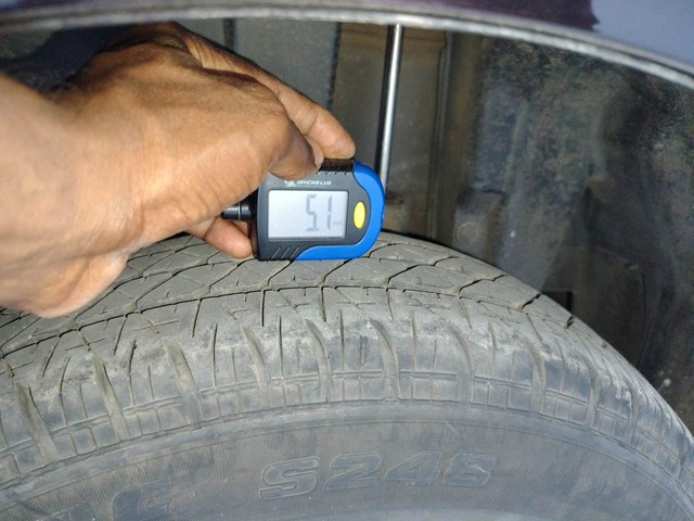 Second-hand 2015 Maruti Suzuki Swift VXI for sale in Visakhapatnam-35