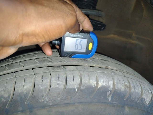 Second-hand 2015 Maruti Suzuki Swift VXI for sale in Visakhapatnam-36