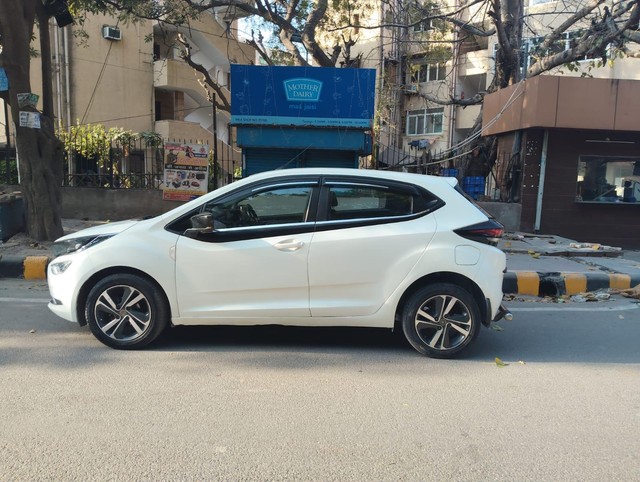 Second-hand 2021 Tata Altroz XZ BSVI for sale in New Delhi-3