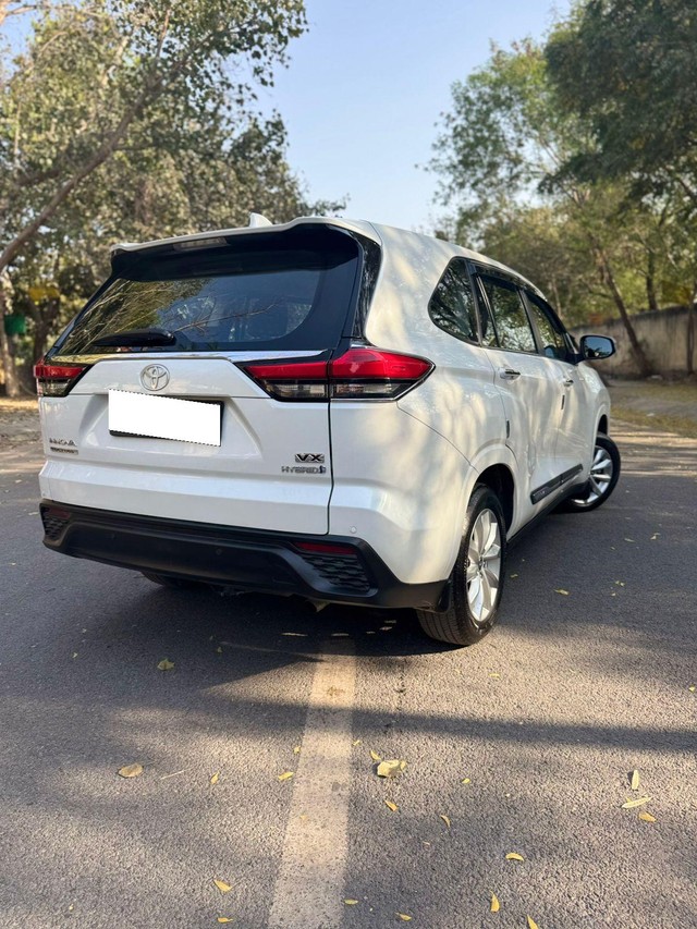 Second-hand 2025 Toyota Innova Hycross VX(O) 7STR Hybrid for sale in New Delhi-12
