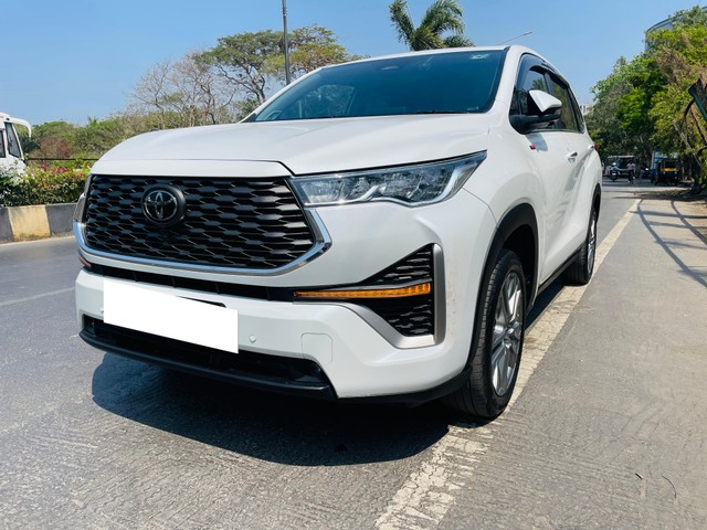 Second-hand 2024 Toyota Innova Hycross ZX(O) Hybrid for sale in Mumbai-4