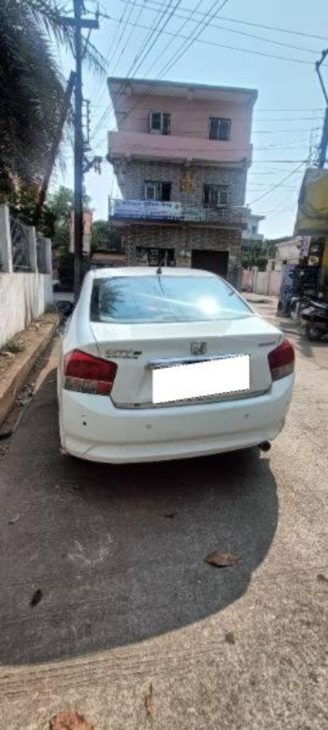 Honda City 1.5 V MT Second-hand 2011 Honda City 1.5 V MT for sale in Raipur-3