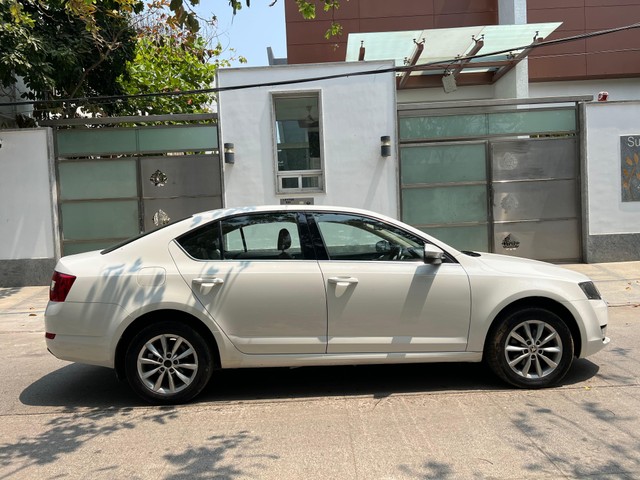 Skoda Octavia 1.4 TSI MT Ambition Second-hand 2015 Skoda Octavia 1.4 TSI MT Ambition for sale in Chennai-1