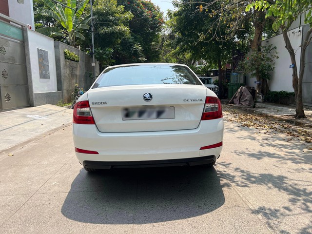 Skoda Octavia 1.4 TSI MT Ambition Second-hand 2015 Skoda Octavia 1.4 TSI MT Ambition for sale in Chennai-2