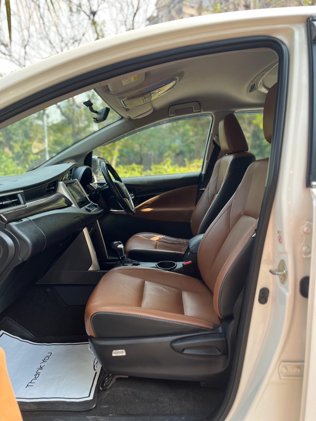 Second-hand 2019 Toyota Innova Crysta 2.8 ZX AT BSIV for sale in Mumbai-47