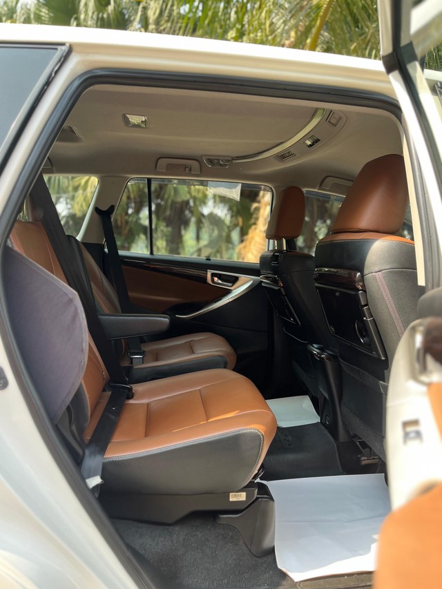 Second-hand 2019 Toyota Innova Crysta 2.8 ZX AT BSIV for sale in Mumbai-34