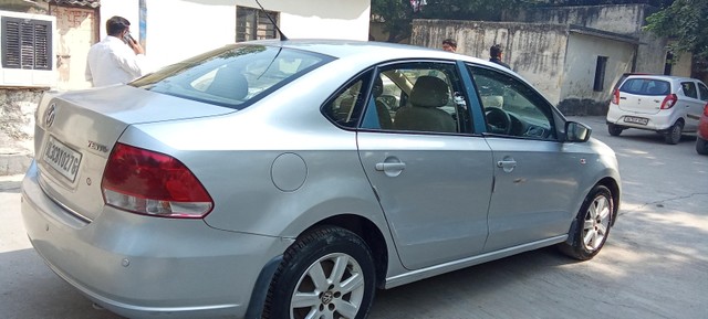 Volkswagen Vento IPL II Petrol Highline Second-hand 2011 Volkswagen Vento IPL II Petrol Highline for sale in Noida-2