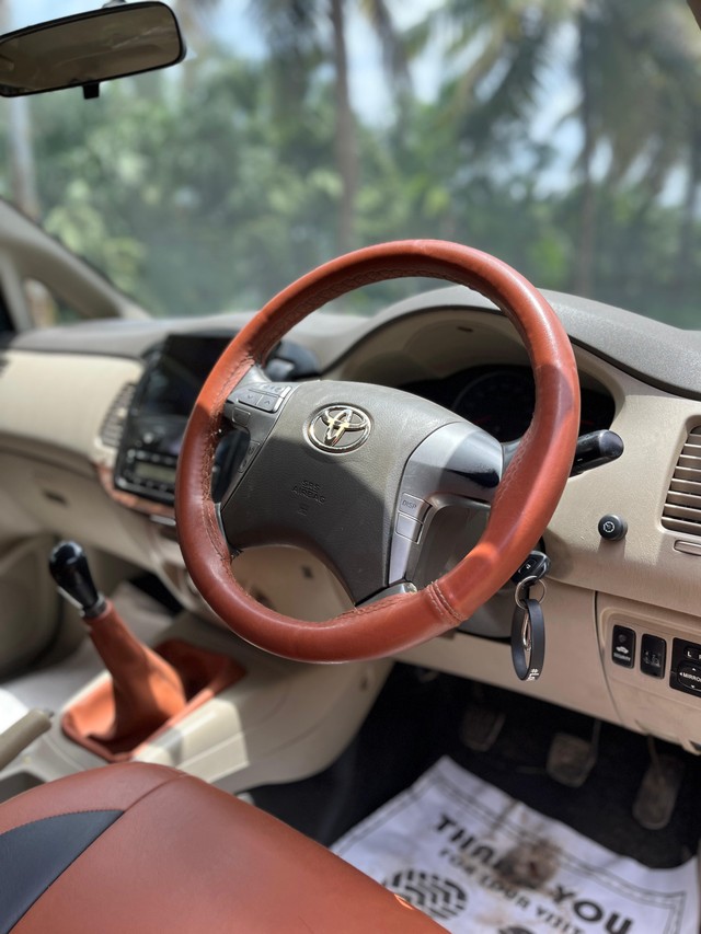 Second-hand 2012 Toyota Innova 2.0 VX 8 STR for sale in Mumbai-35