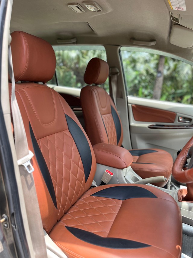 Second-hand 2012 Toyota Innova 2.0 VX 8 STR for sale in Mumbai-18